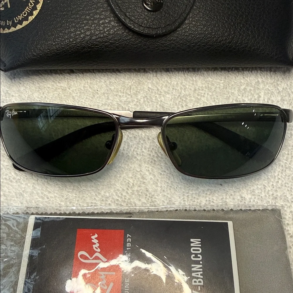 Authentic RAY BAN 3190 Flight 005 58-18 Metal Sunglasses Green Lenses Italy
